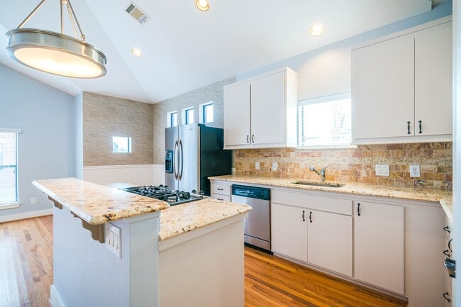 Building Photo - 3702 Omeara Dr