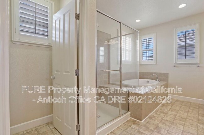 Building Photo - 4581 Bonraven Way