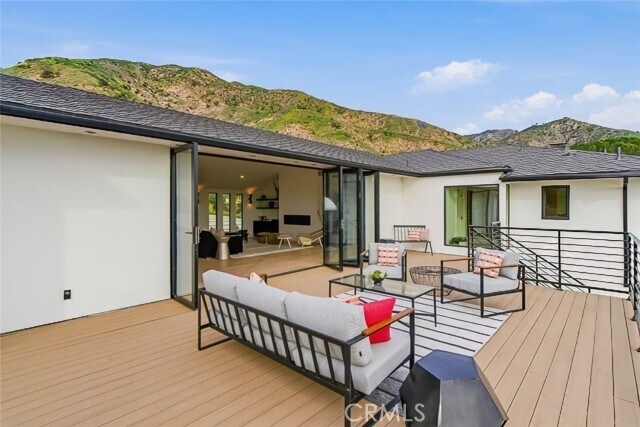 Building Photo - 1764 E Loma Alta Dr