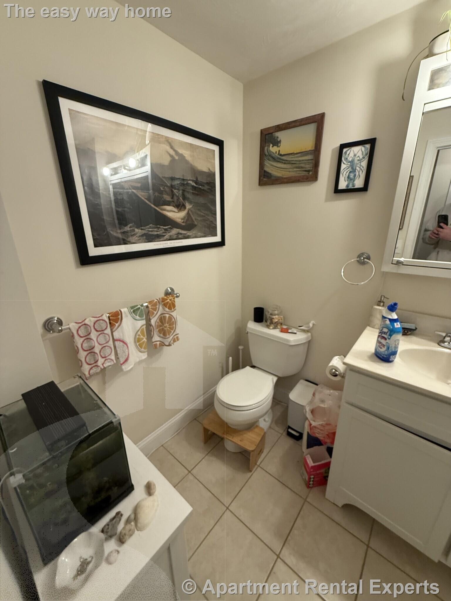 Building Photo - 1054 Cambridge St