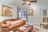 Building Photo - 1409 Maple St