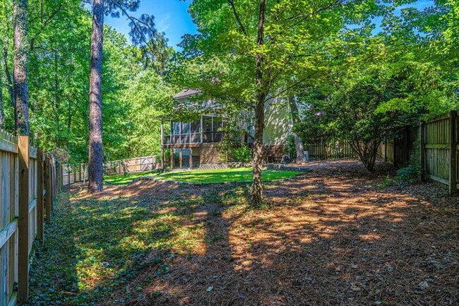 Building Photo - 108 Silverburn Pl