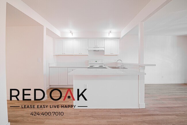 Building Photo - 855 S Citrus Ave