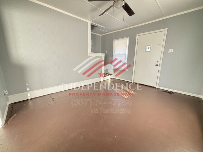 Building Photo - 517 Mertland Ave