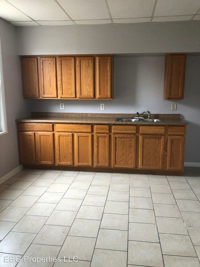 Building Photo - 3 br, 1 bath House - 615 3rd St.