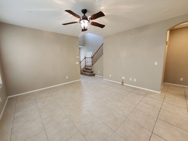 Building Photo - Charming 3 bedroom home with great curb ap...