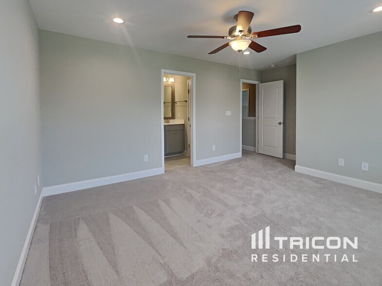 Building Photo - 49 Fish Whistle Ct