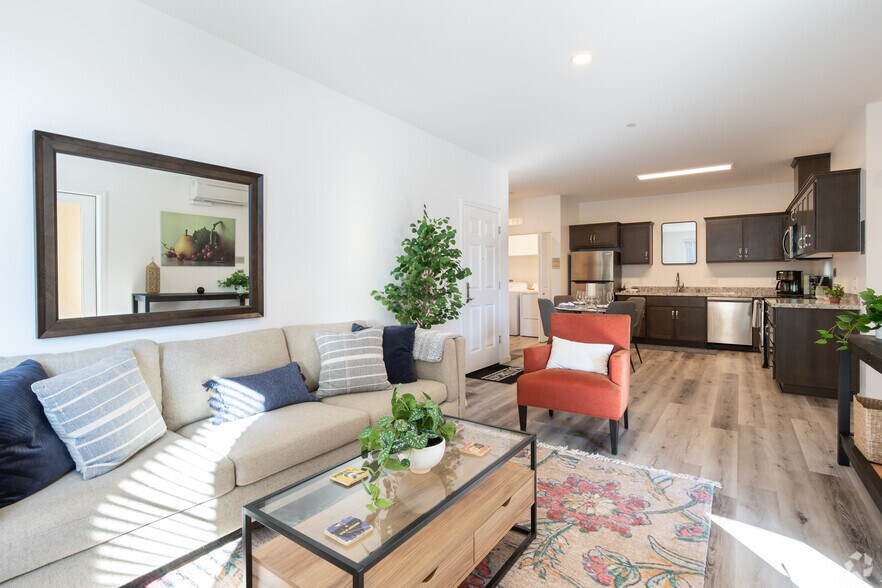 The Silvergate 1290 Business Center Dr Brentwood CA 94513 Apartment