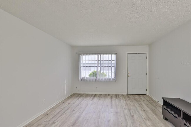 Building Photo - 1045 Apollo Beach Blvd