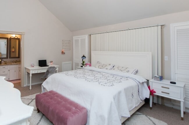 Building Photo - 14107 Swiss Hill Dr