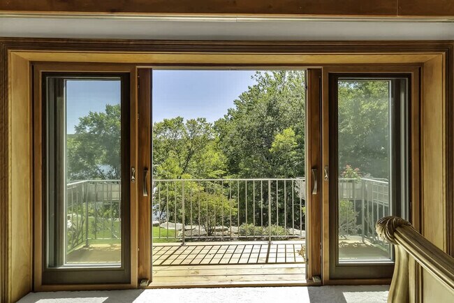 Building Photo - 1774 State Hwy UU