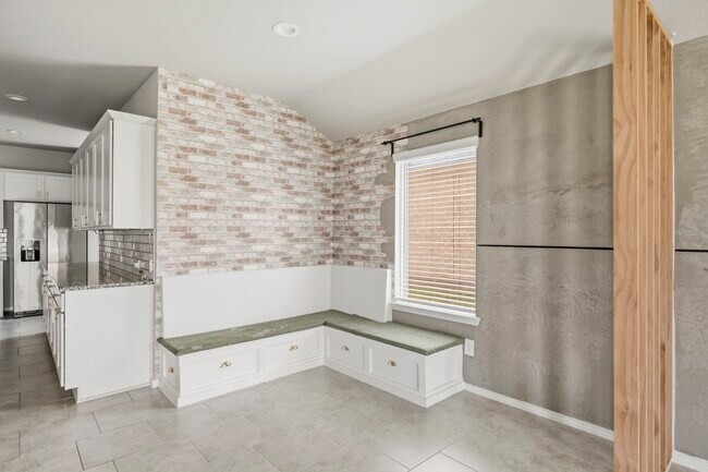 Building Photo - 3525 Pearl Mill Ln
