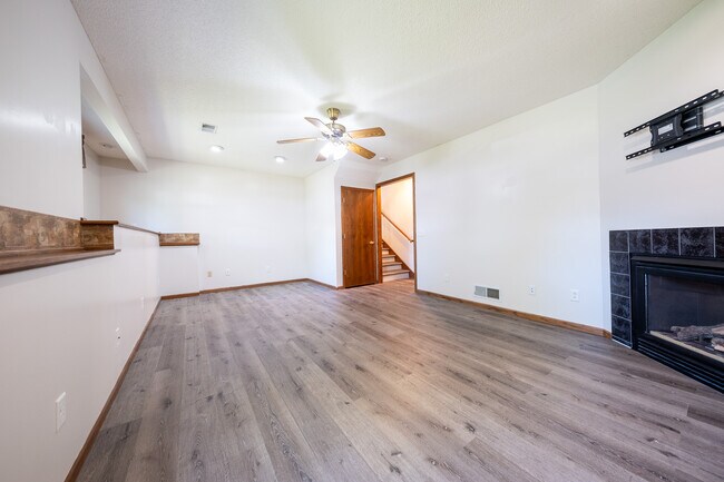 Building Photo - 408 10th St