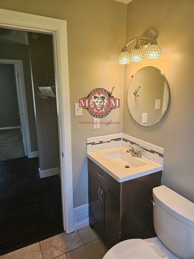 Building Photo - Great 4 Bd Home in Murray