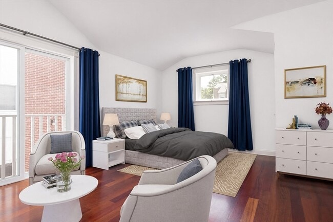 Building Photo - 46 Craigie St