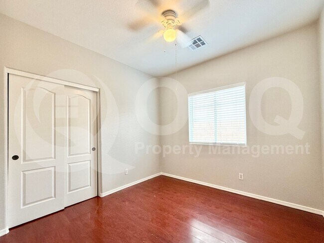 Building Photo - 11675 W Monroe St