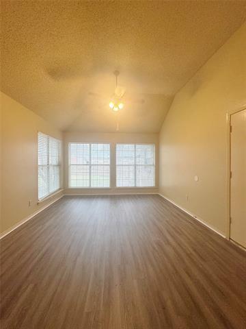 Building Photo - 1600 Weatherstone Dr