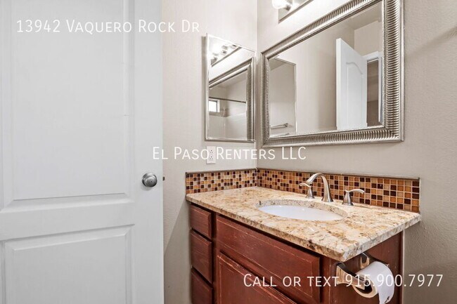 Building Photo - 13942 Vaquero Rock Dr