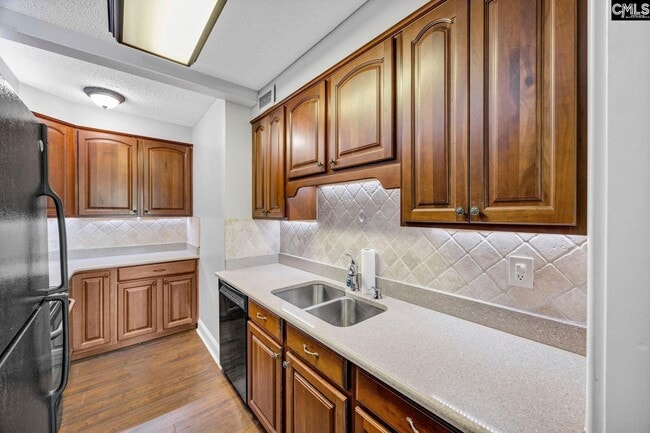 Building Photo - 1520 Senate St