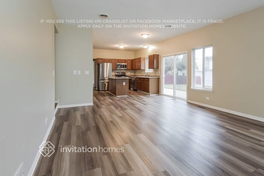 Building Photo - 290 S Annandale Dr