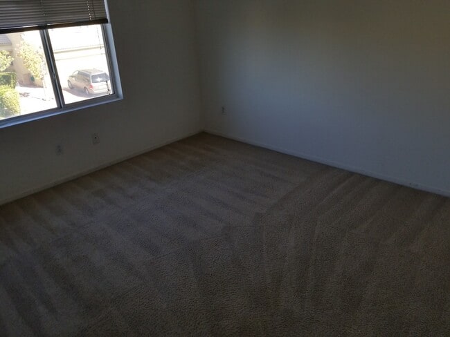 Building Photo - 5063 El Castano Ave