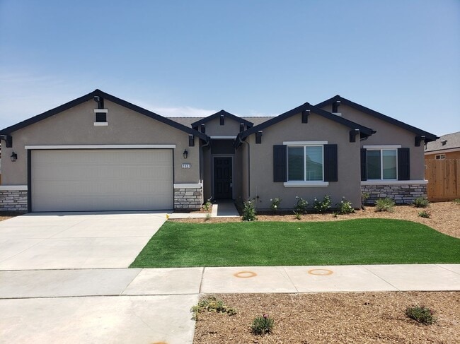 Building Photo - 2327 N Chateau Wy