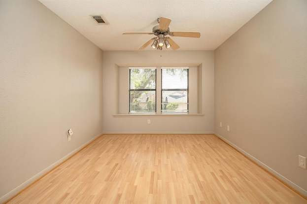 Building Photo - 3807 Cedar Valley Dr