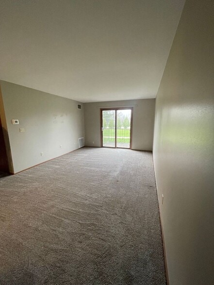 Building Photo - 6868-6870 Kathleen Court