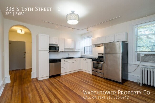 Building Photo - 338 S 15th St