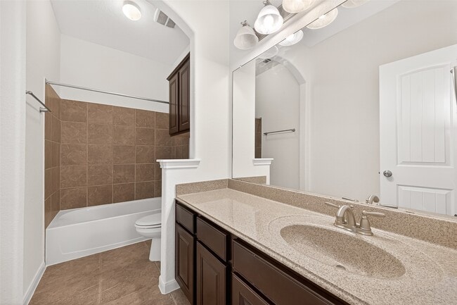 Building Photo - 17415 Sandalisle Ln