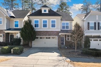 Building Photo - Beautiful 3-bedroom, 2.5-bath home in unbeatable Morrisville location