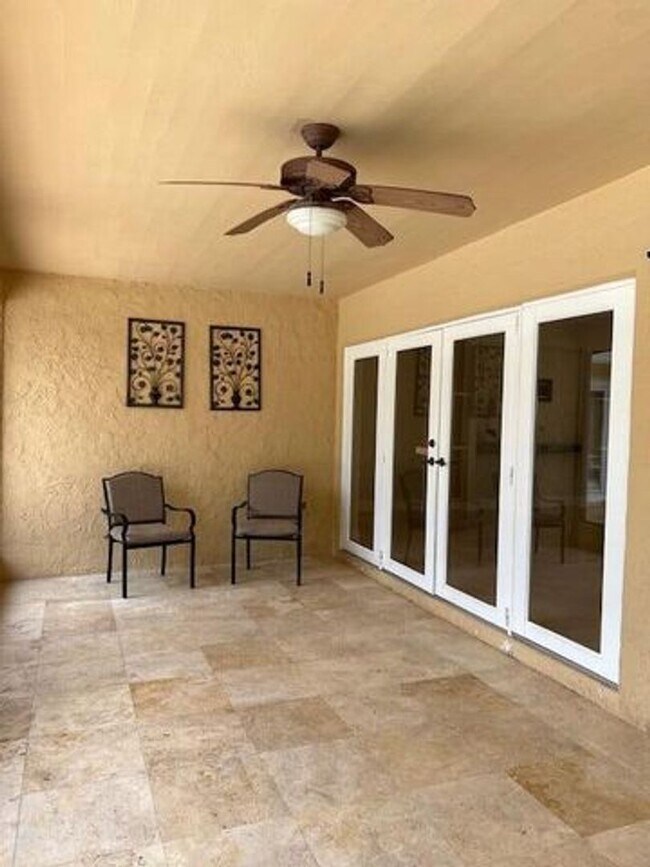 Building Photo - 2498 NW 25th St