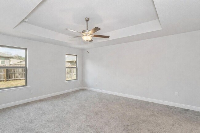 Building Photo - Beautiful Custom Build Home in North Crestview