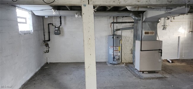 Building Photo - 3943-3947-3947 Riley Ave