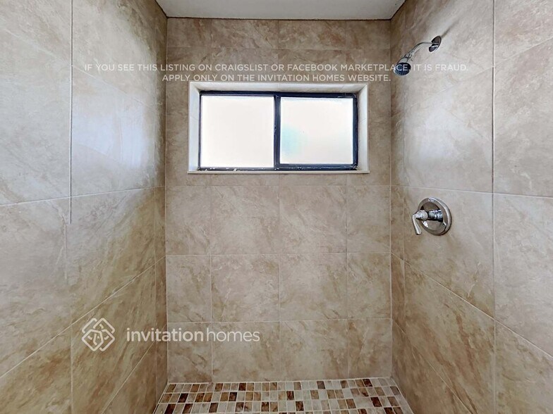 Building Photo - 1013 Black Willow Dr