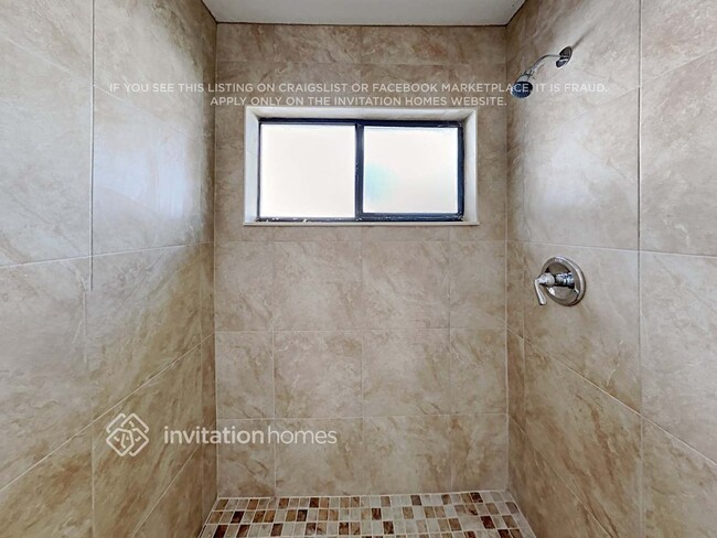 Building Photo - 1013 Black Willow Dr
