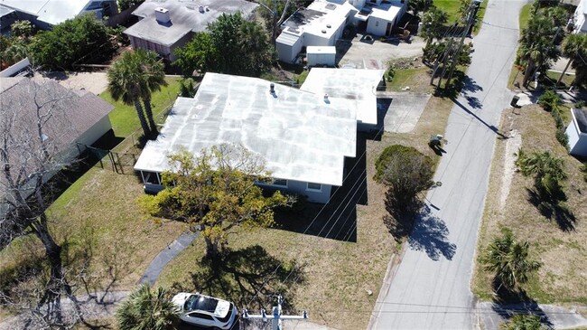 Building Photo - 2326 S Peninsula Dr