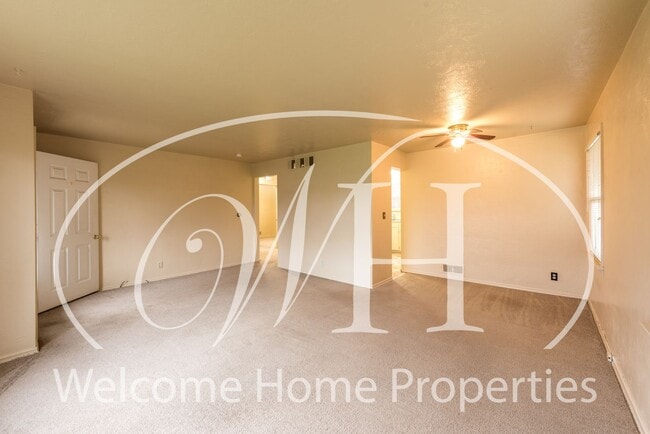 Building Photo - Great 2 Bedroom Home in Residential Walla Walla