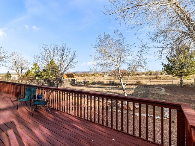 Building Photo - 275 W Baldwyn Dr