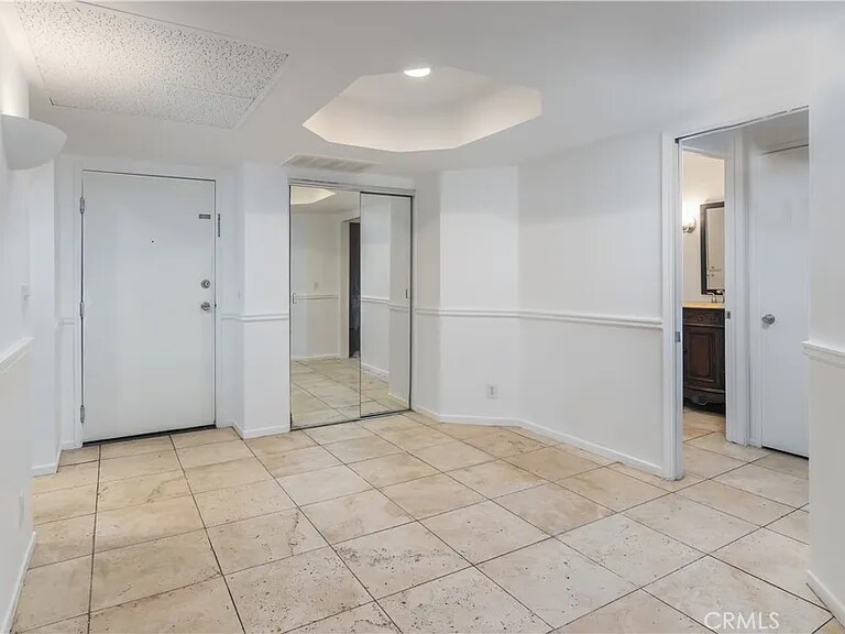 Building Photo - 20253 Keswick St