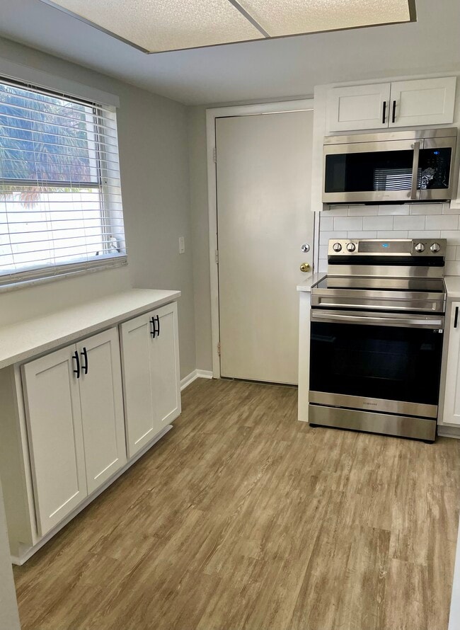 Building Photo - 3540 32nd Ave N