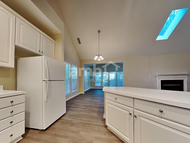 Building Photo - 13531 Toka Ct