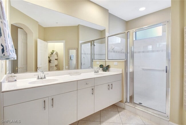 Building Photo - 784 Carrick Bend Cir