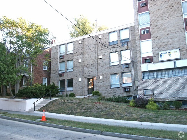Building Photo - 5509 5th St NW