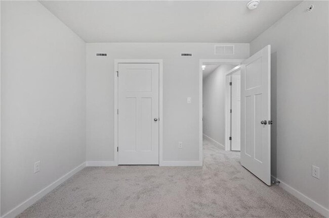 Building Photo - 131 Scotland Ln