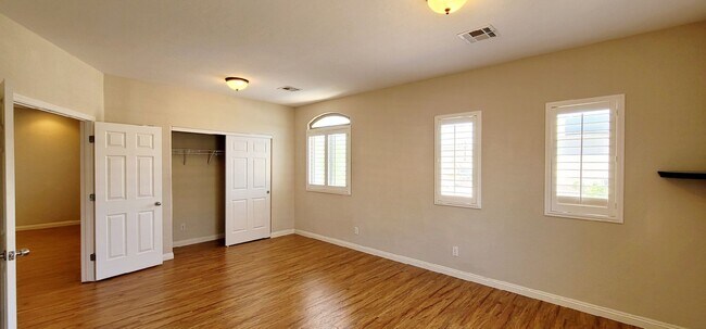 Building Photo - 2617 Vendange Pl