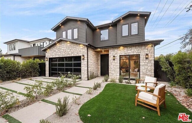 Building Photo - 4453 Gentry Ave