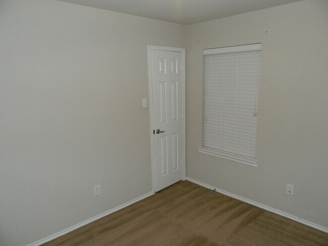 Building Photo - 108 Pagoda Dr