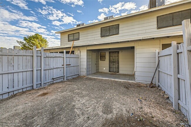 Building Photo - 76 N 27th St