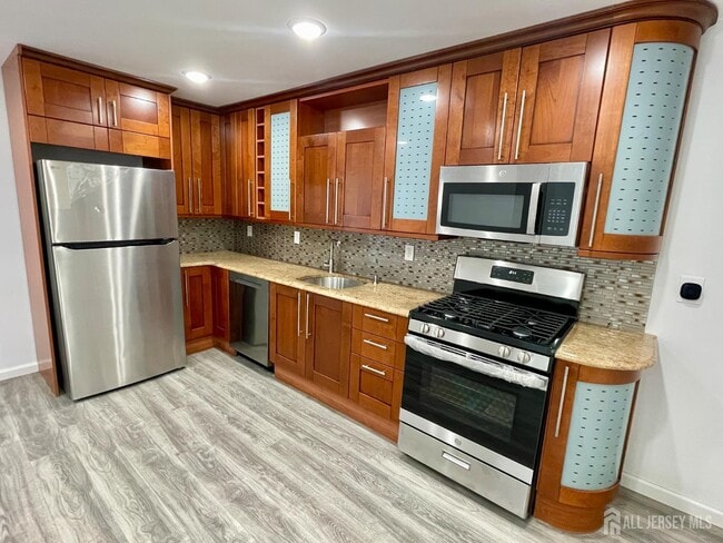 Building Photo - 1307 Cricket Ln